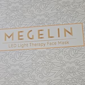 LED Light Therapy Face Mask - White